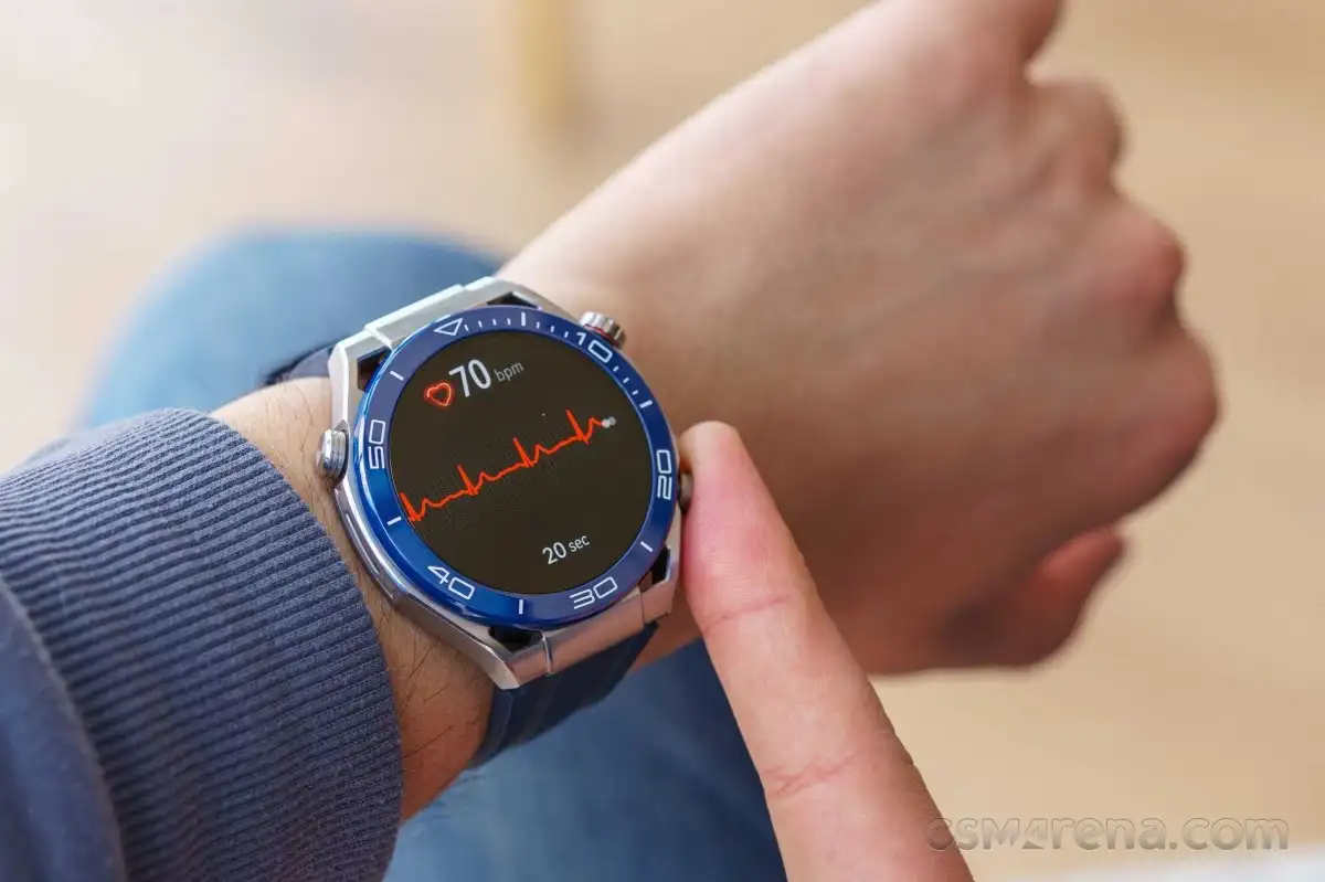 Huawei launched the Watch Ultimate with HarmonyOS 3.0. We loved that we could download some apps from AppGallery